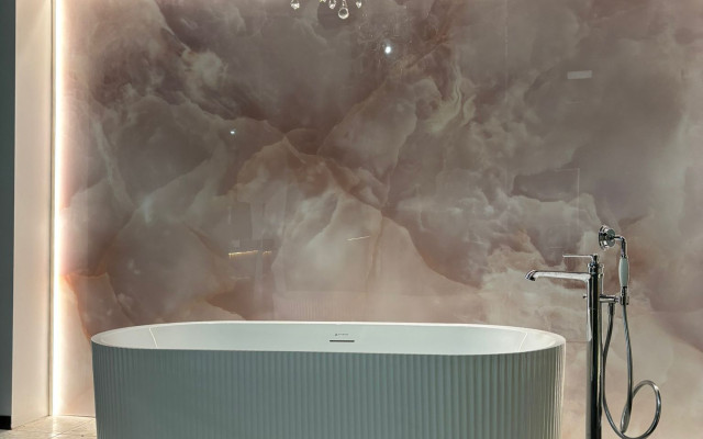 Barkers Home Of Interiors - Freestanding Bath Display