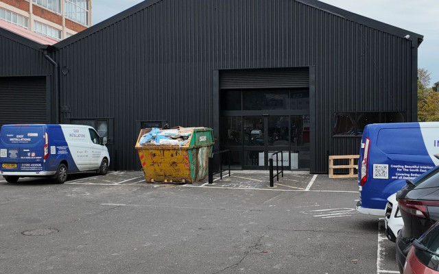 WhatsApp Image 2025-11-06 At 10 51 04